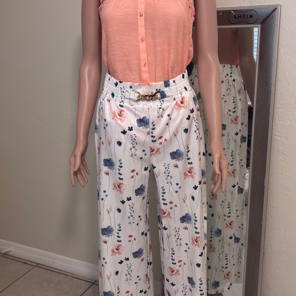 SHEIN Wide Leg White and Blue Pants with Playful Print